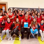 Monsieur Benoit Brière entouré de jeunes médiateurs!